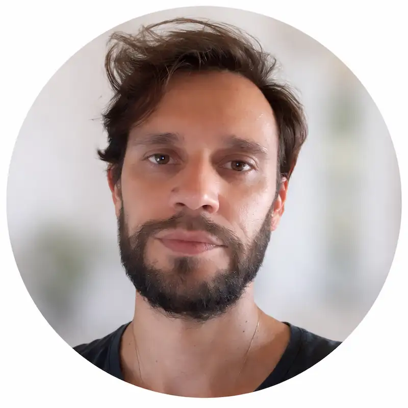 Retrato de Julien Desroche, traductor profesional